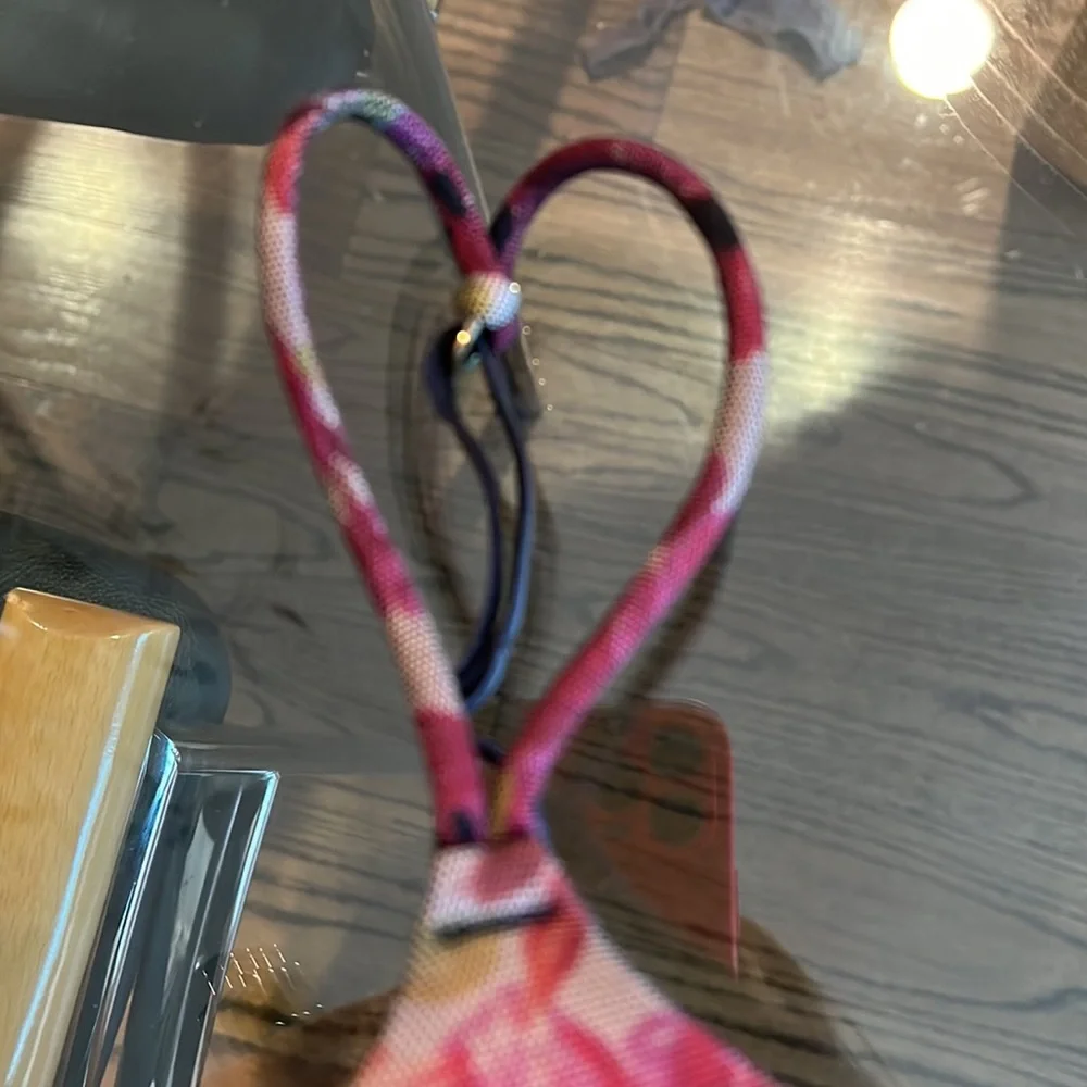 Victoria Secret’s Floral Bra - Picture 3 of 6
